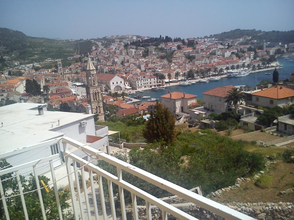 In With Sea View, Balcony, Air Conditioning, Wi-fi Hvar Town